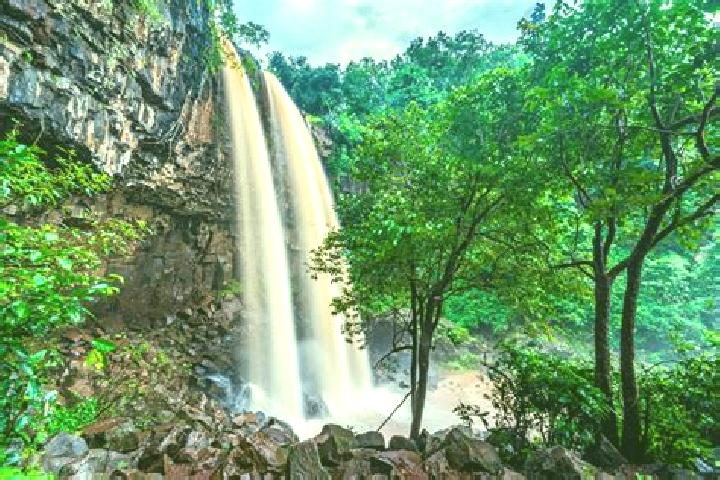 escort Amarkantak