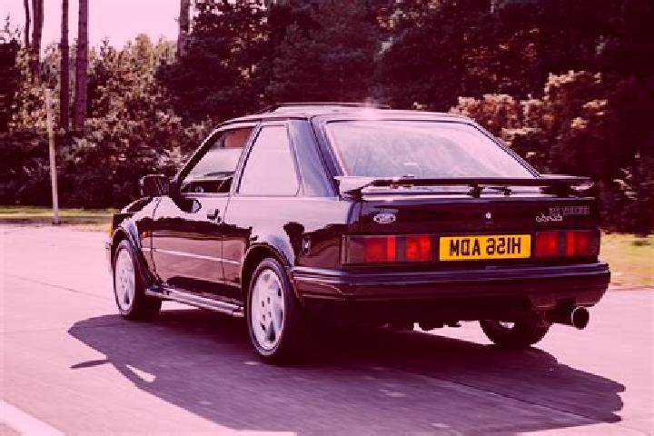 escort Appley Bridge
