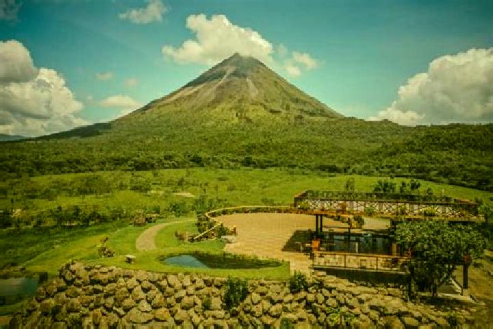 escort Arenal Santa Ana