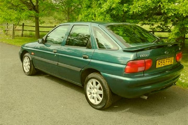 escort Arischia