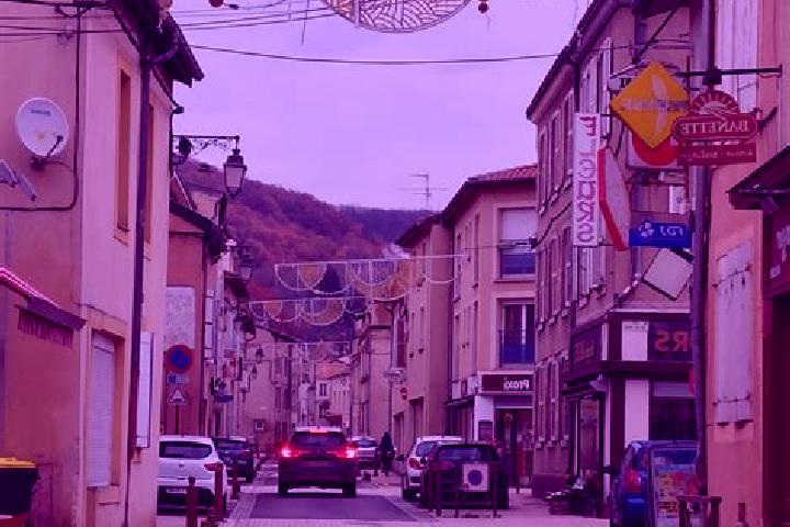 escort Ars-sur-Moselle
