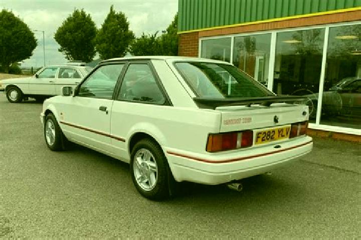 escort Ashta