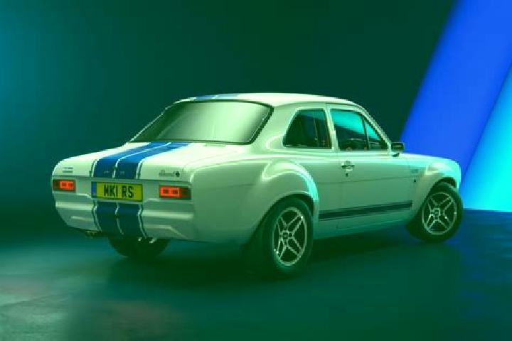 escort Ayavari