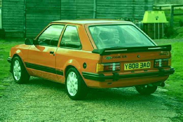 escort Aylburton