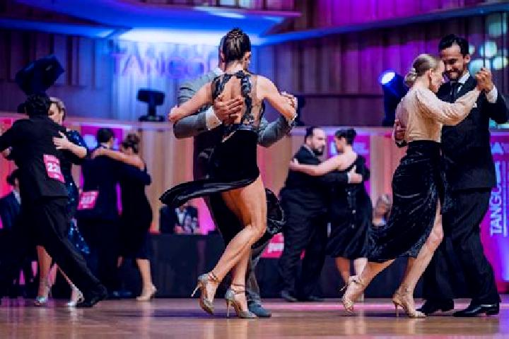 escort Bailadores