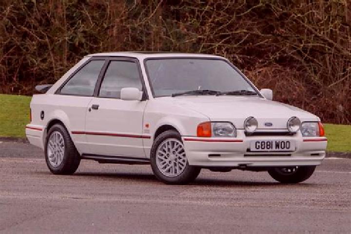escort Balmedie