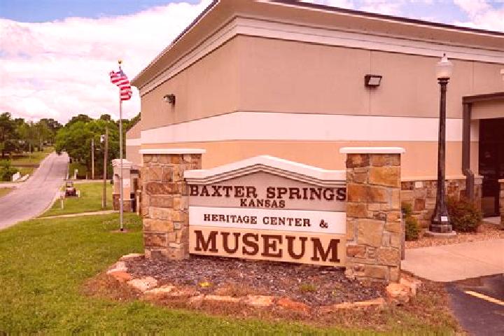 escort Baxter Springs