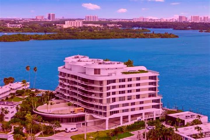escort Bay Harbor Islands
