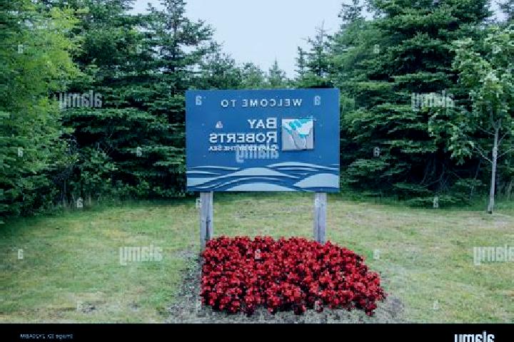 escort Bay Roberts