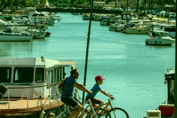 escort Beaucaire