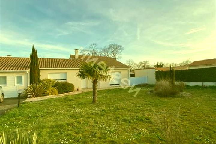 escort Begrolles-en-Mauges