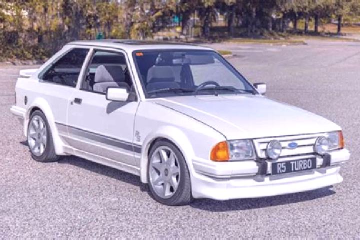 escort Belousovka