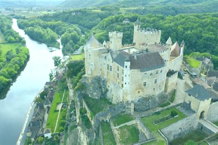 escort Beynac