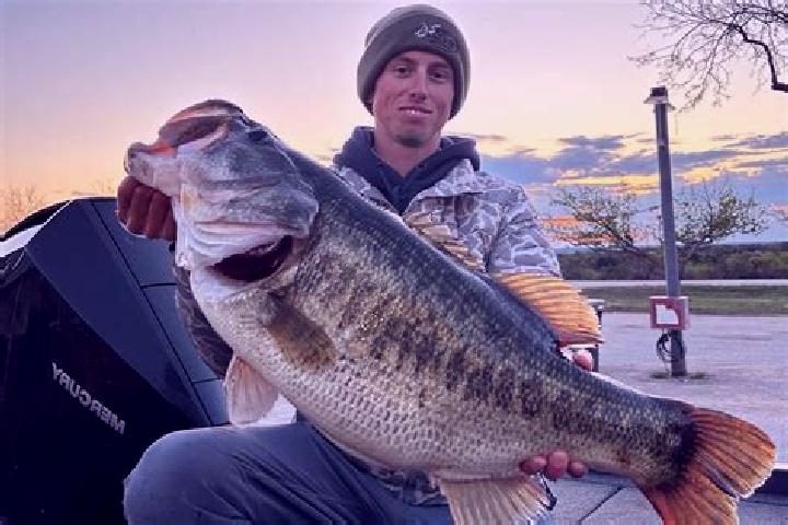 escort Big Bass Lake