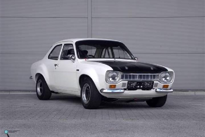 escort Bildeston