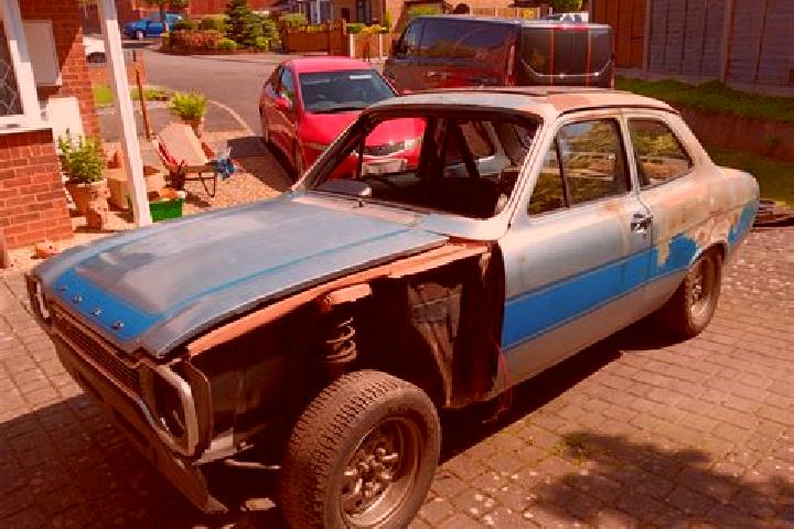 escort Bledington