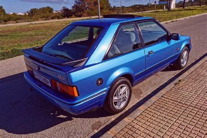 escort Blue Bay