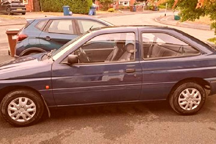 escort Blue Point