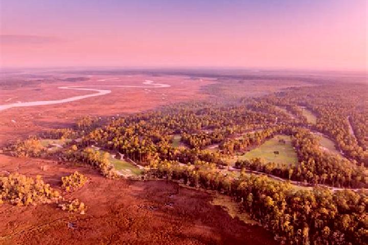 escort Bluff Point