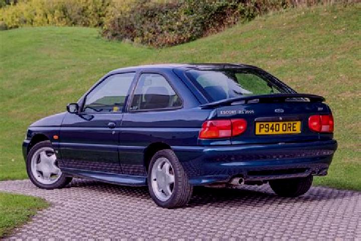 escort Bobolia