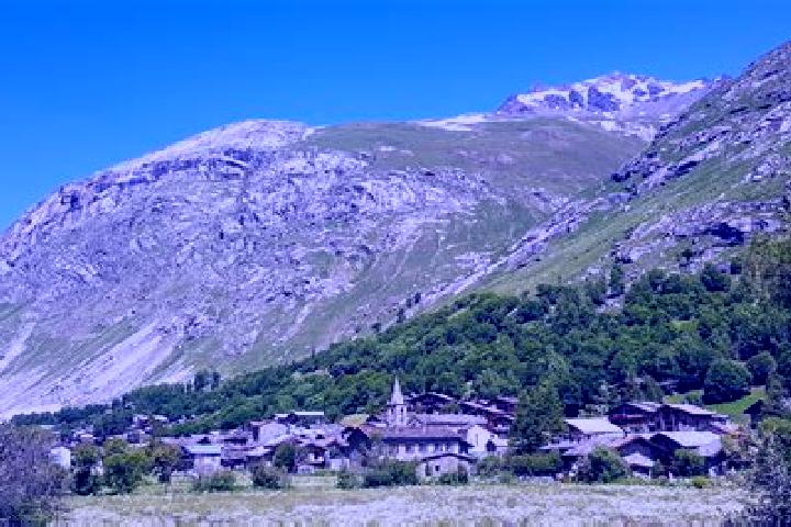 escort Bonneval