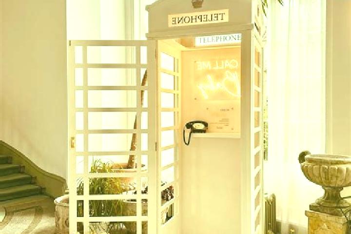 escort Booth