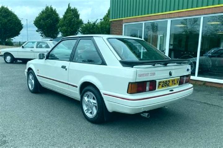 escort Bougouloboua
