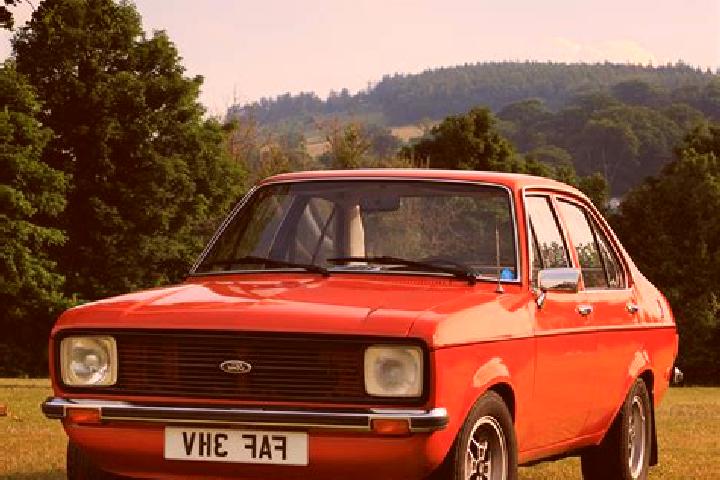 escort Bourbourg