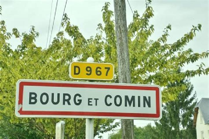 escort Bourg-et-Comin