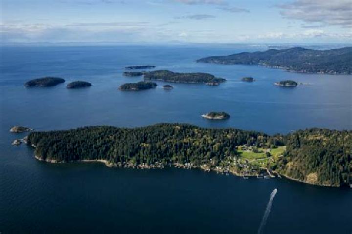 escort Bowen Island
