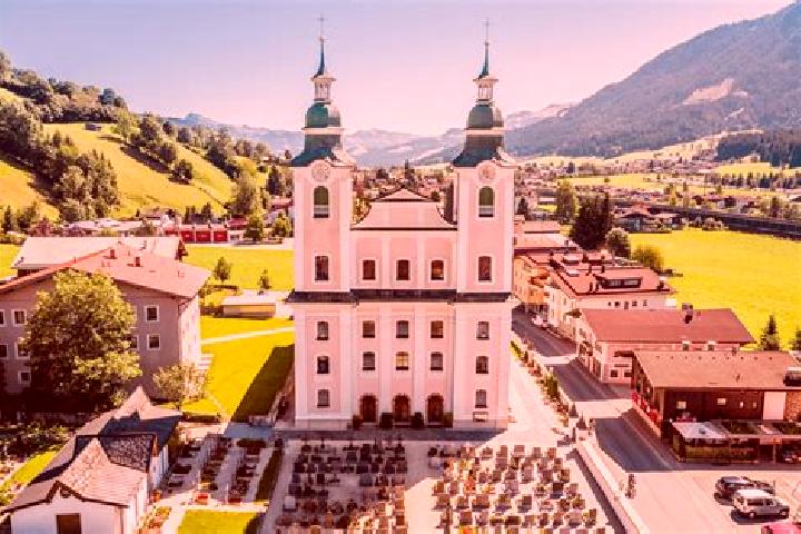 escort Brixen im Thale