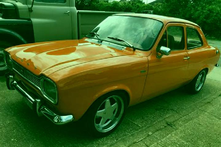 escort Broadfield