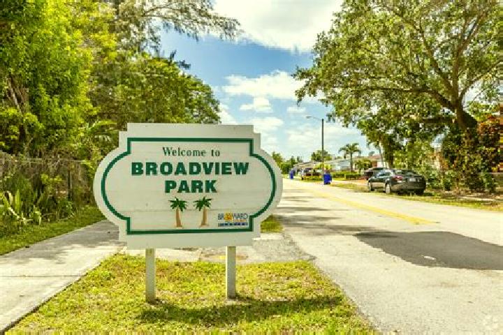 escort Broadview Park