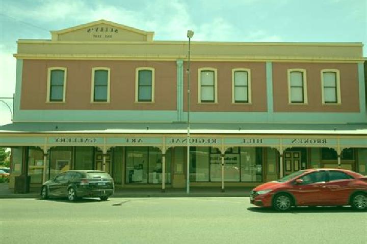 escort Broken Hill