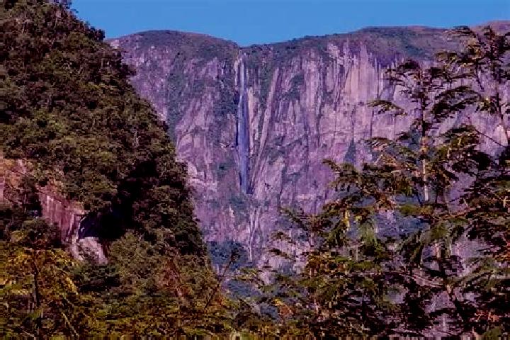 escort Cachoeira Alta