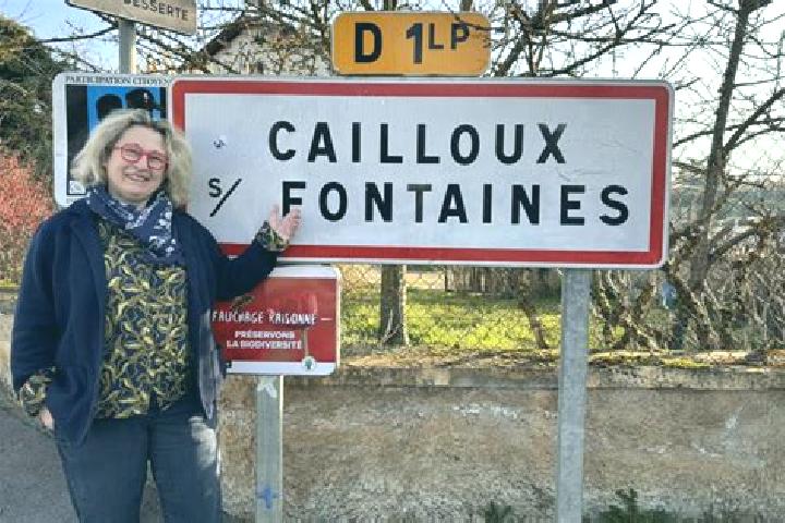 escort Cailloux-sur-Fontaines