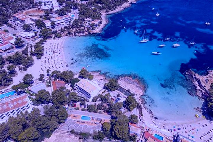 escort Cala de Portinatx