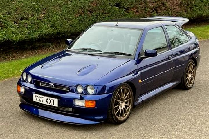 escort Cangey