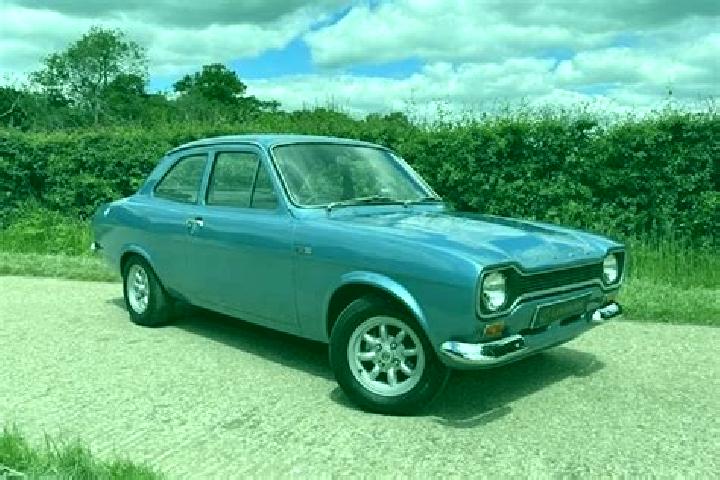 escort Carnlough