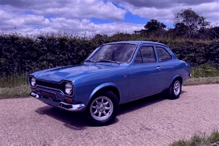 escort Cassington