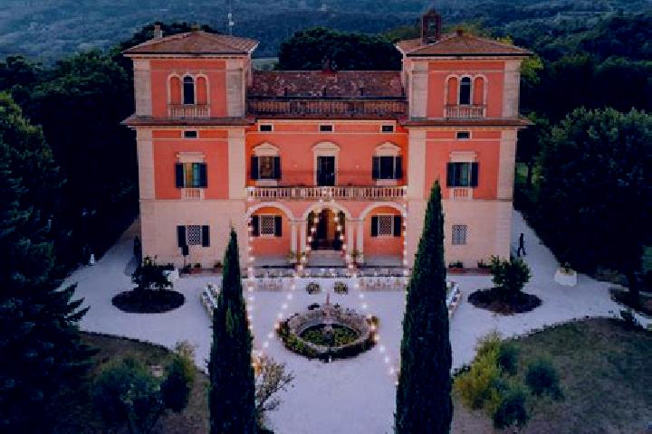 escort Castellina Marittima