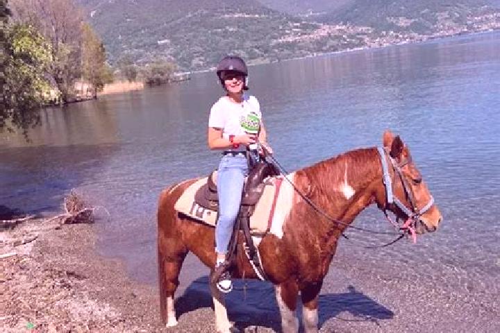escort Castione Andevenno