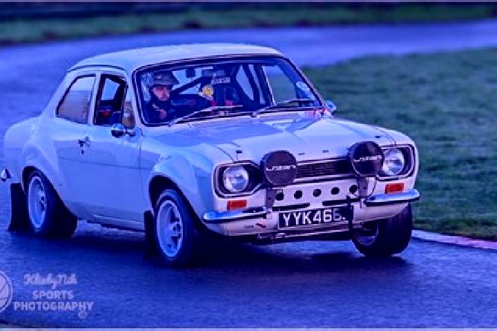 escort Castleford