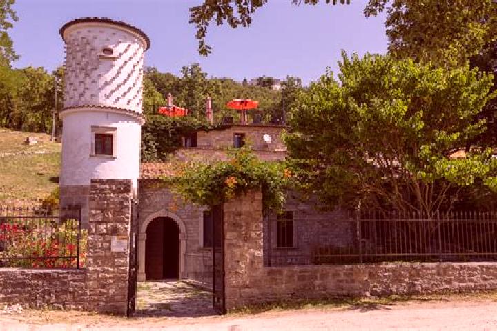 escort Celenza Valfortore