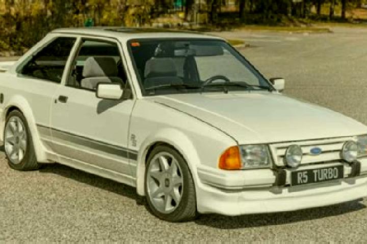 escort Cerny Most