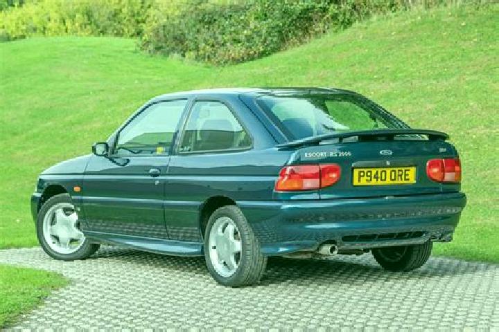 escort Cerrione