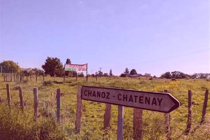 escort Chanoz-Chatenay