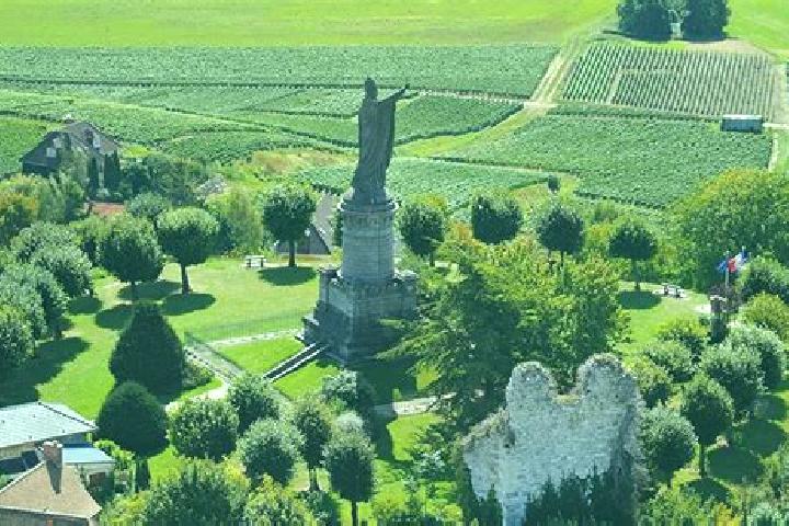 escort Chatillon-sur-Marne