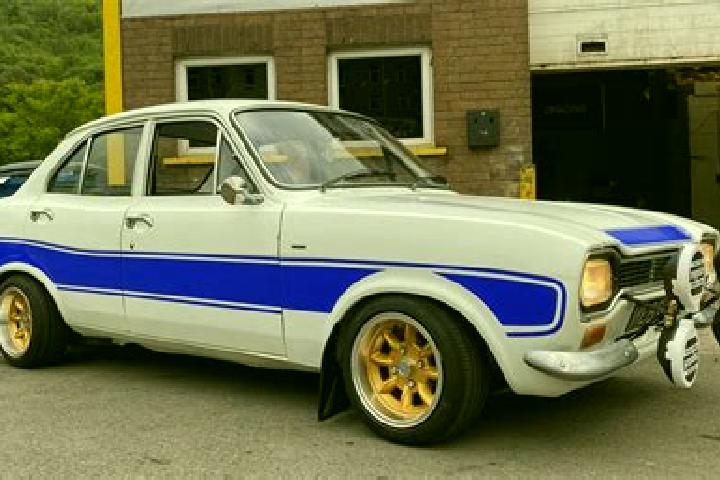 escort Cheffois