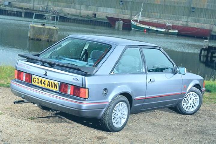 escort Cheles